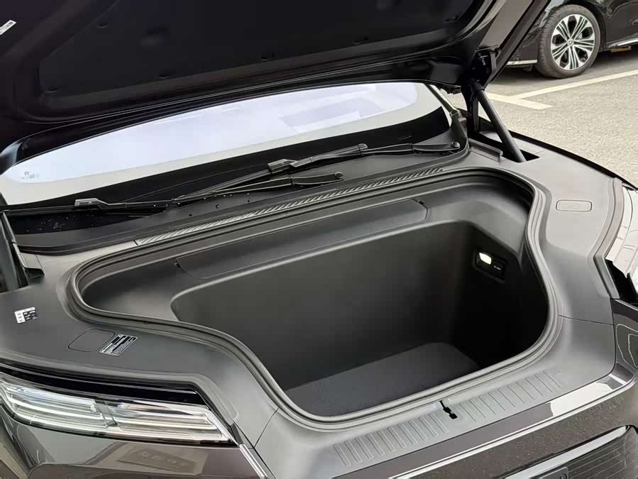 NIO ES8 2026 6-Seater Executive Luxury - zdjęcie 8