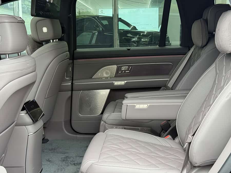 NIO ES8 2026 6-Seater Executive Luxury - zdjęcie 10