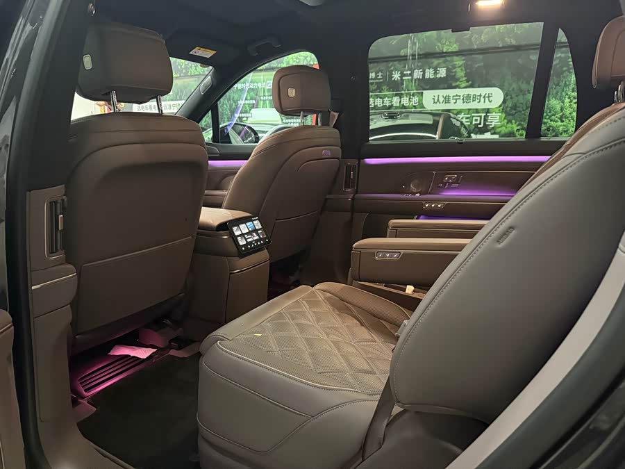 NIO ES8 2026 6-Seater Executive Luxury - zdjęcie 10