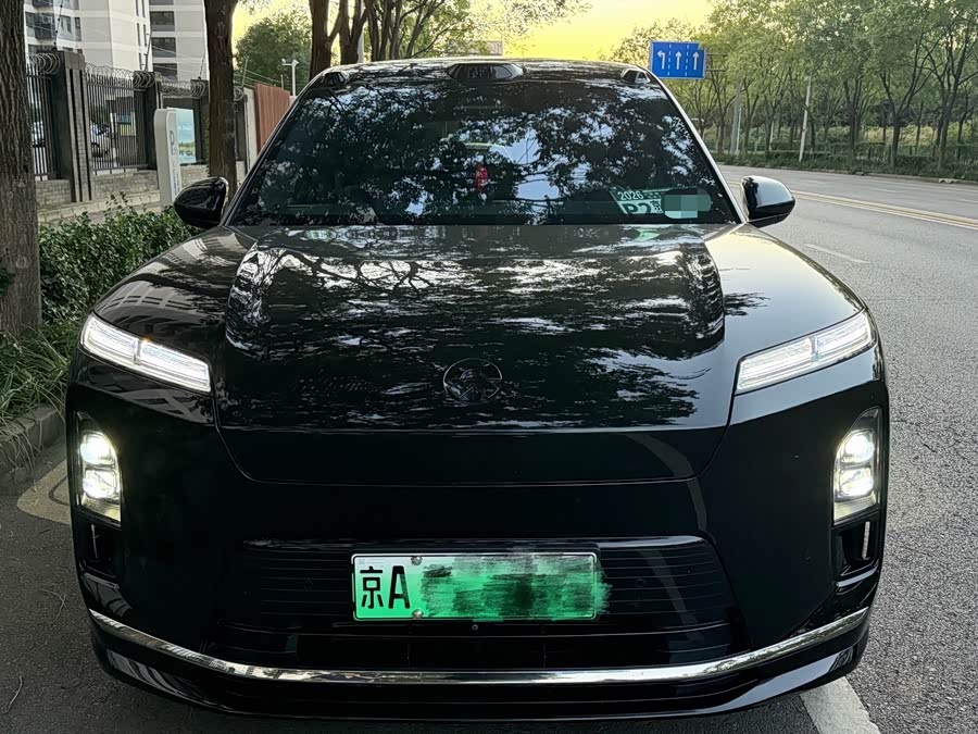 NIO ES8 2026 Six-seat Executive Signature Edition - zdjęcie 2