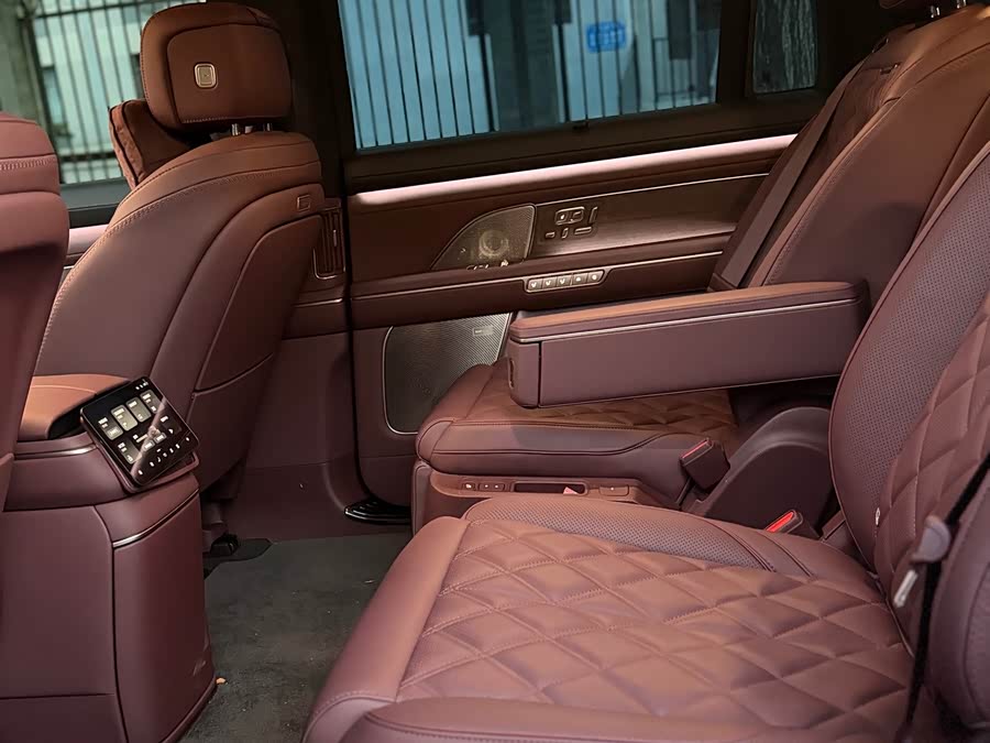 NIO ES8 2026 Six-seat Executive Signature Edition - zdjęcie 4