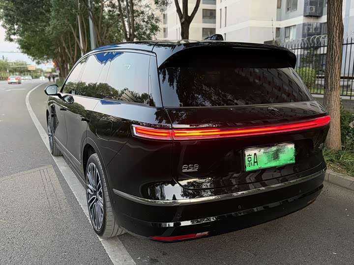 NIO ES8 2026 Six-seat Executive Signature Edition - zdjęcie 9