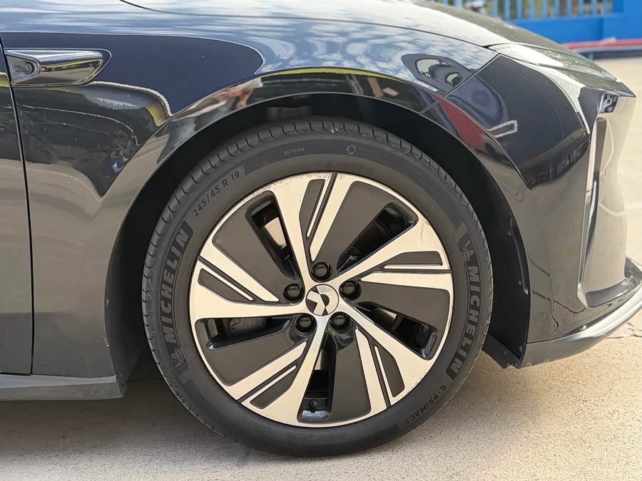 NIO ET5 2024 75kWh - zdjęcie 11