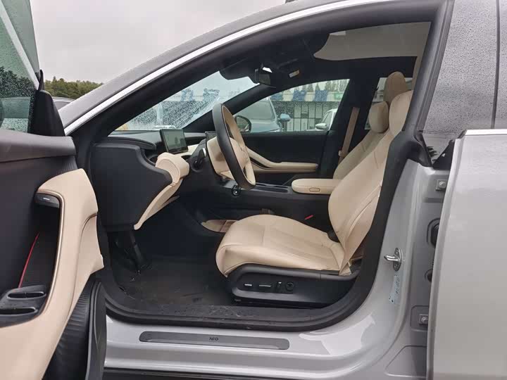 NIO ET5 2024 75kWh - zdjęcie 14