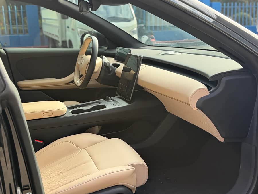 NIO ET5 2024 75kWh - zdjęcie 10