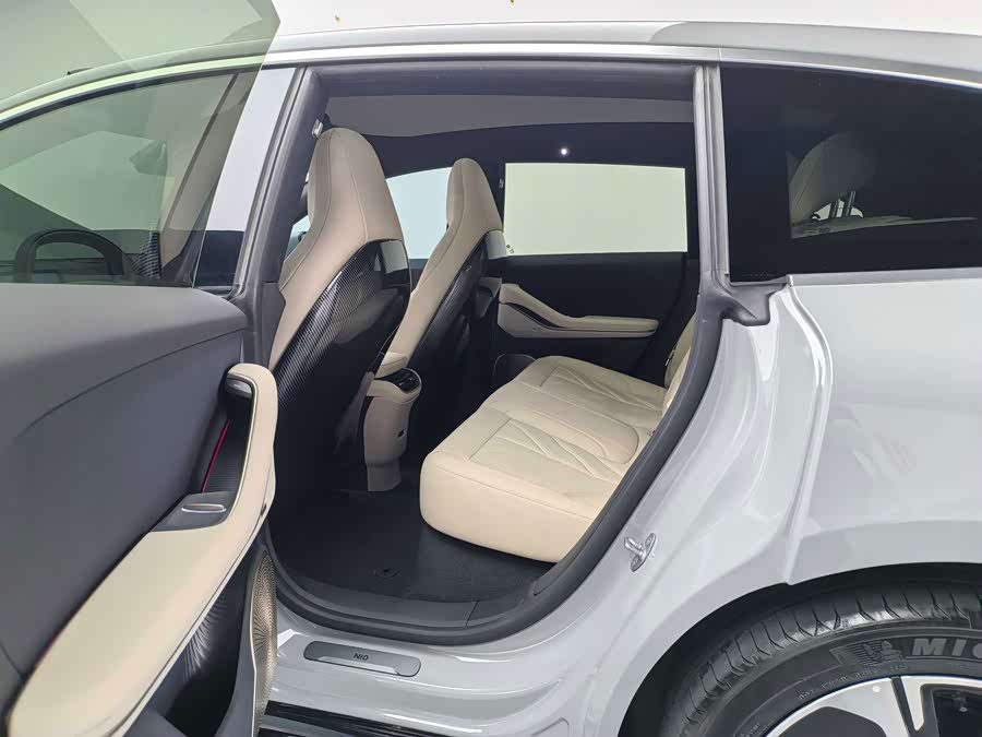 NIO ET5T 2025 75kWh Touring - zdjęcie 16