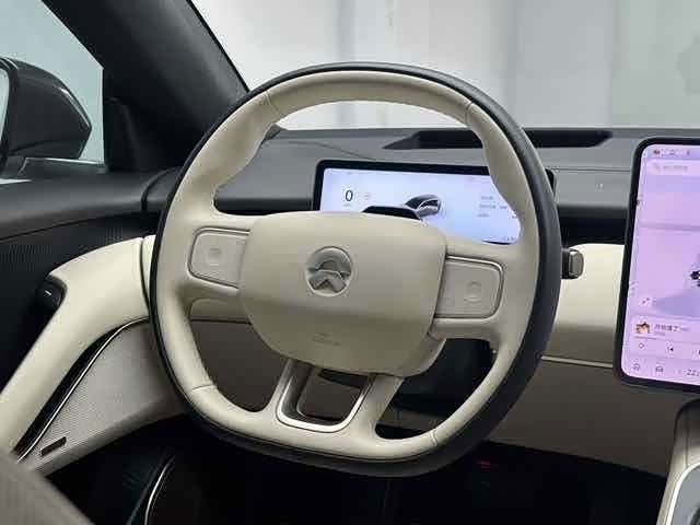 NIO ET5T 2025 75kWh Touring - zdjęcie 18