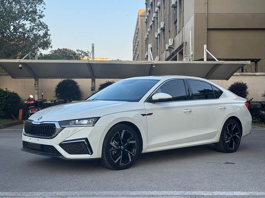 Octavia 2023 Pro TSI280 Luxury - zdjęcie 1
