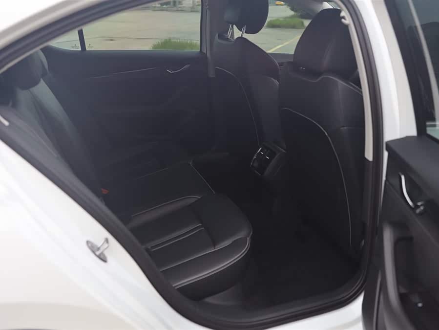 Octavia 2023 Pro TSI280 Luxury - zdjęcie 13