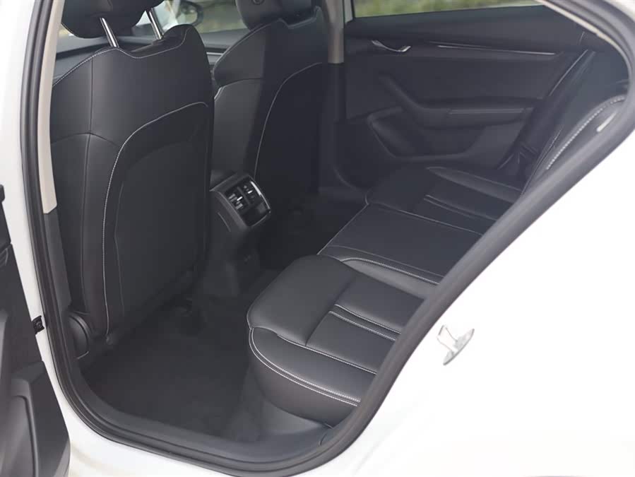Octavia 2023 Pro TSI280 Luxury - zdjęcie 19