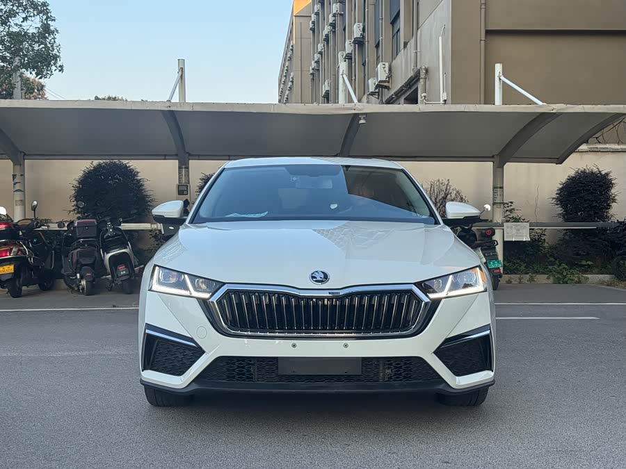 Octavia 2023 Pro TSI280 Luxury - zdjęcie 3