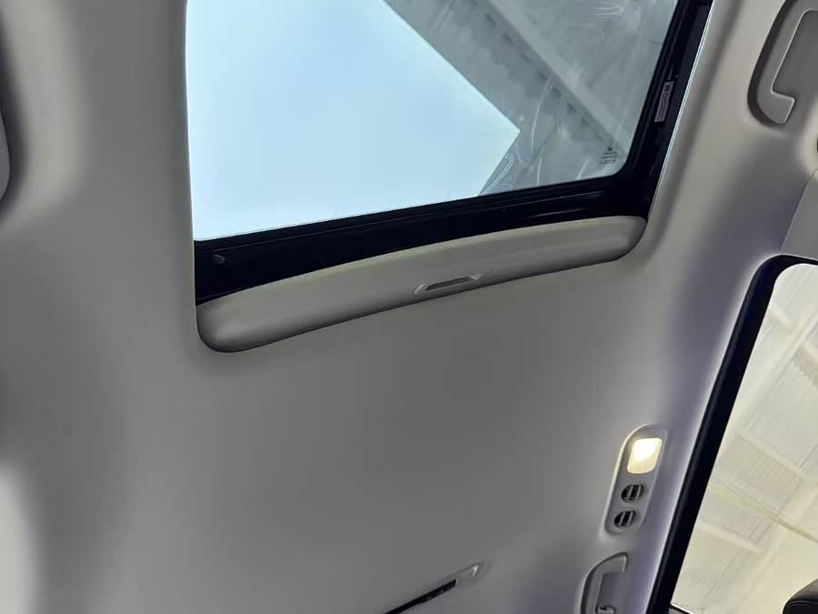 Odyssey 2022 2.0L e:HEV Sharp Luxury - zdjęcie 10