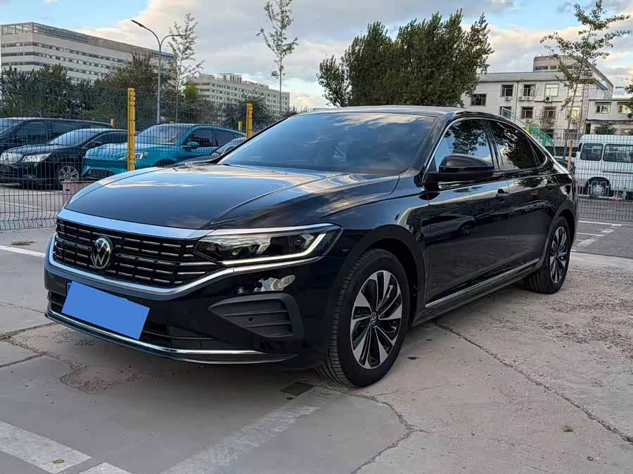 Passat 2023 280TSI Elite - zdjęcie 1