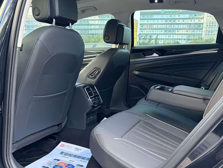 Passat 2023 280TSI Elite - zdjęcie 14