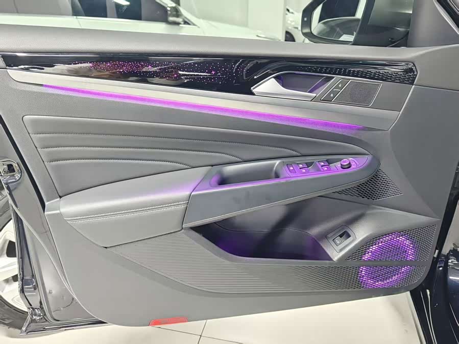 Passat 2023 330TSI Starry Luxury - zdjęcie 14