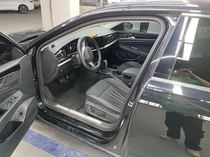Passat 2024 380TSI Starry Dragon Edition - zdjęcie 13