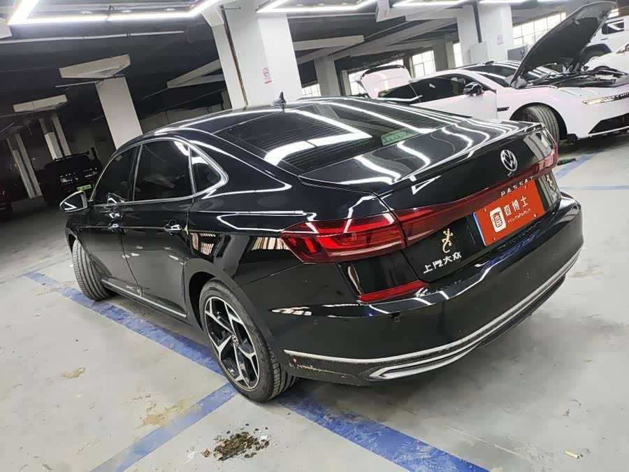 Passat 2024 380TSI Starry Dragon Edition - zdjęcie 3
