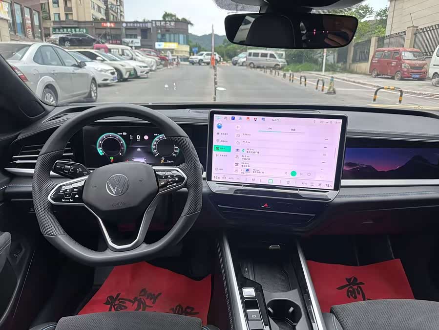 Passat 2025 Pro 380TSI Starry Dragon Edition - zdjęcie 5