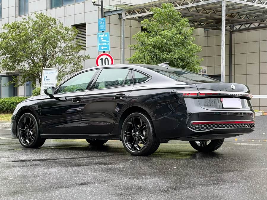 Passat 2025 Pro 380TSI Starry Dragon Luxury - zdjęcie 9