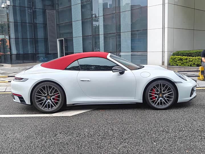 Porsche 911 2023 Carrera 4S Cabriolet 3.0T - zdjęcie 12