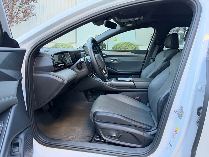 Qin L 2025 EV 545KM Excellence - zdjęcie 16