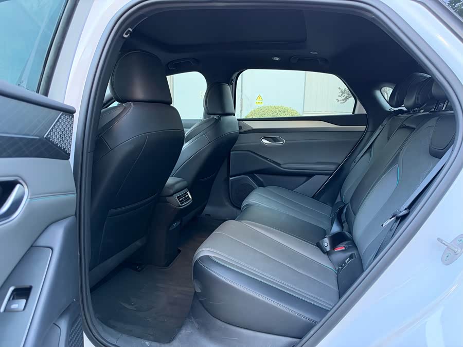 Qin L 2025 EV 545KM Excellence - zdjęcie 8