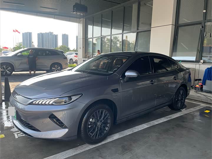 Qin PLUS 2025 EV Smart Driving 510KM Leading - zdjęcie 16