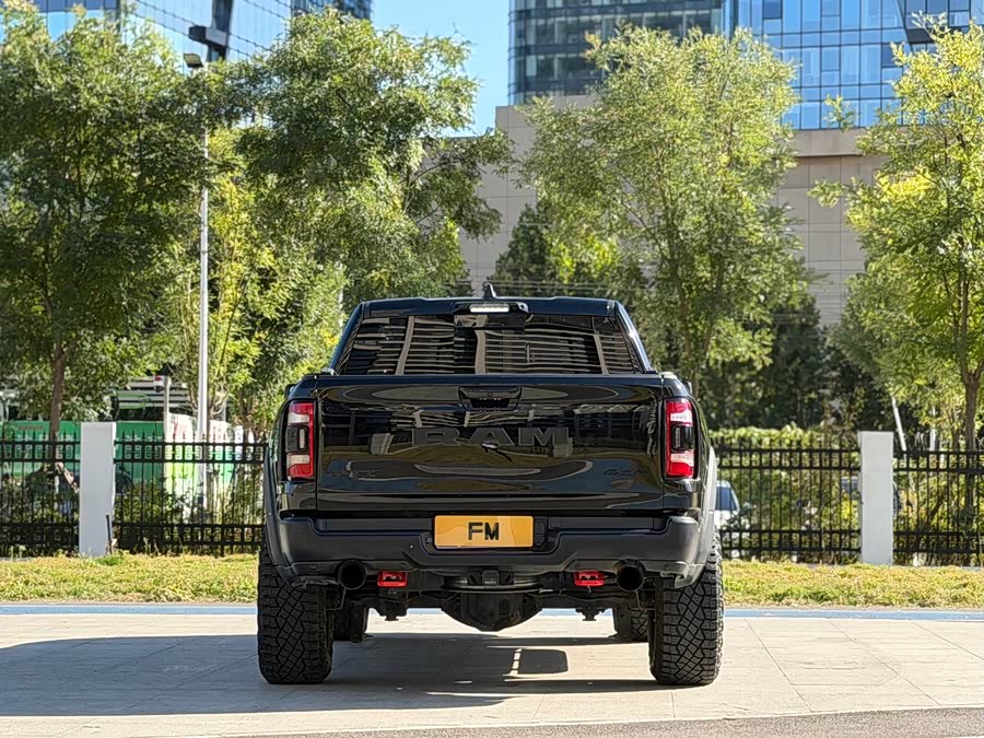 RAM Trucks 2022 6.2T US Version - zdjęcie 18