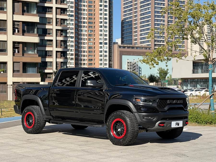 RAM Trucks 2022 6.2T US Version - zdjęcie 3