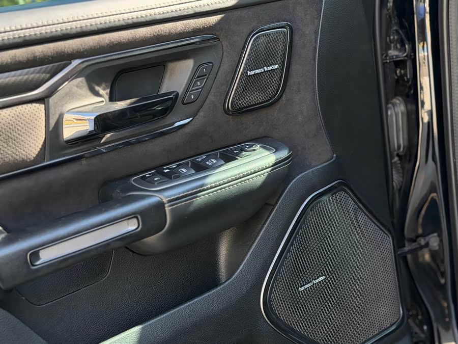 RAM Trucks 2022 6.2T US Version - zdjęcie 7
