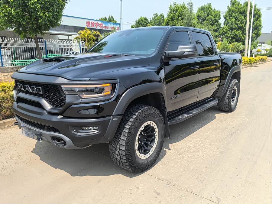 RAM Trucks T-Rex 2023 6.2T Auto - zdjęcie 1