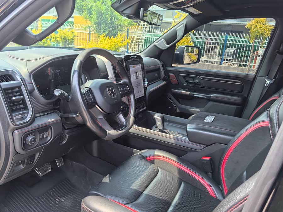 RAM Trucks T-Rex 2023 6.2T Auto - zdjęcie 3