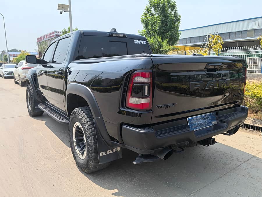 RAM Trucks T-Rex 2023 6.2T Auto - zdjęcie 7