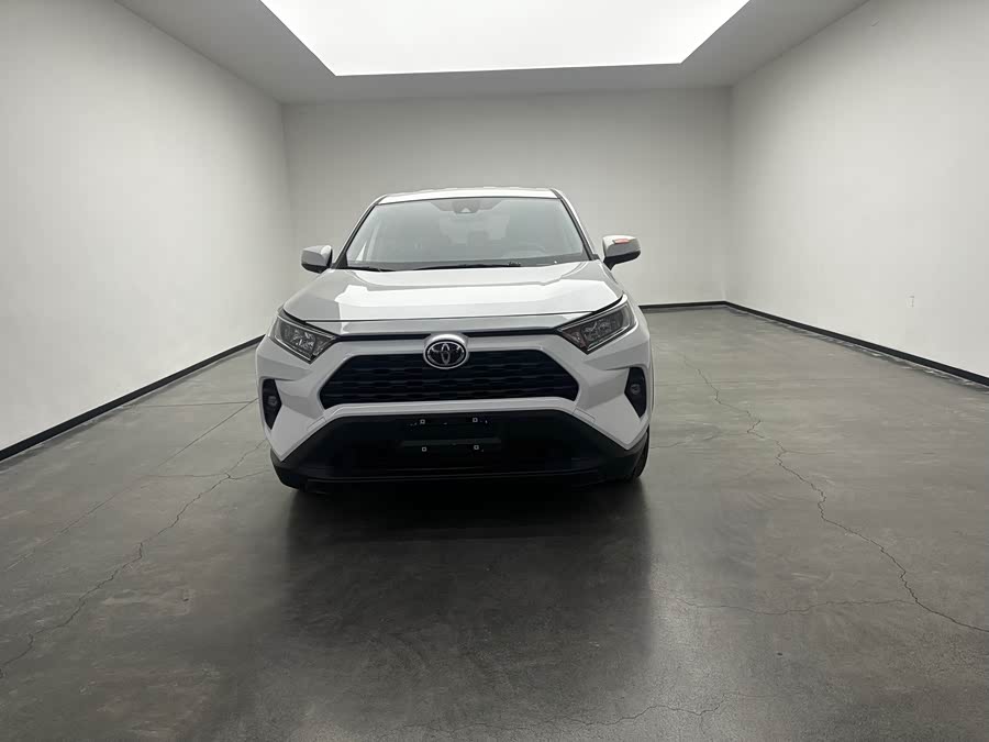 RAV4 2024 2.0L CVT 2WD Urban - zdjęcie 2