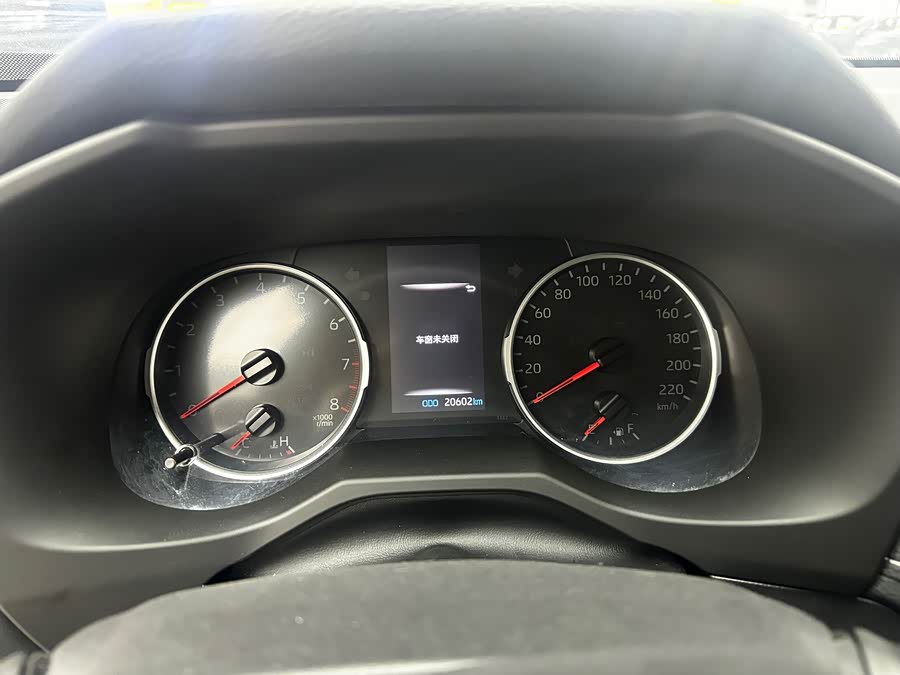 RAV4 2024 2.0L CVT 2WD Urban - zdjęcie 5