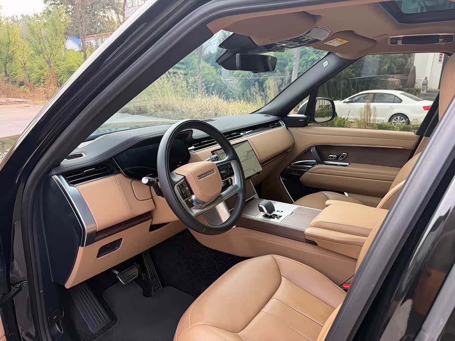 Range Rover 2025 3.0 L6 360PS Luxury - zdjęcie 3