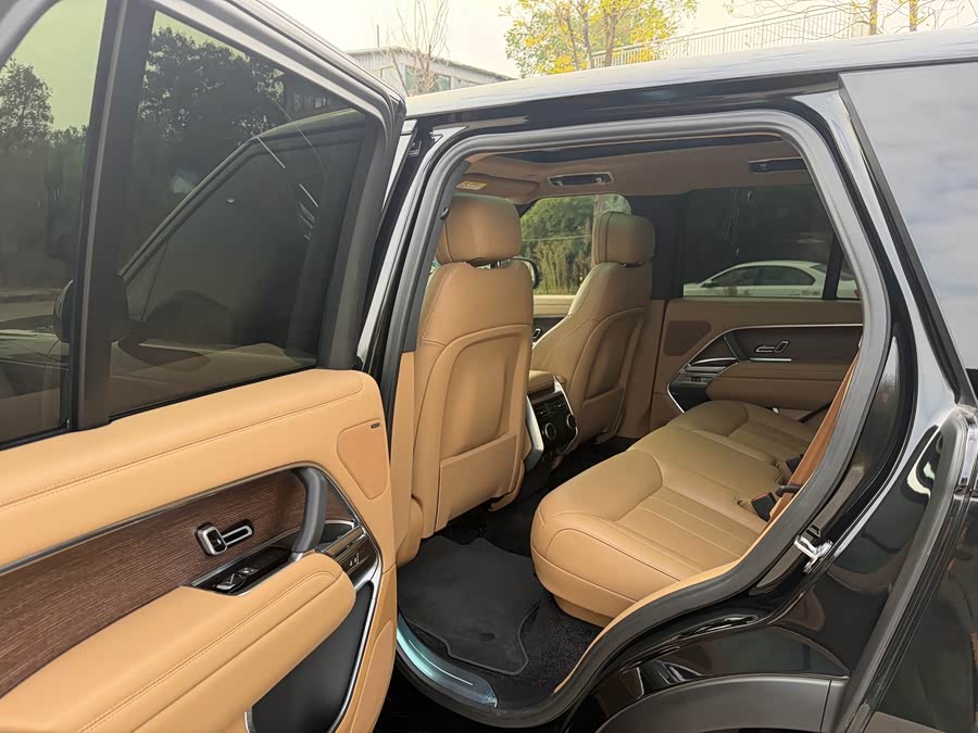 Range Rover 2025 3.0 L6 360PS Luxury - zdjęcie 4