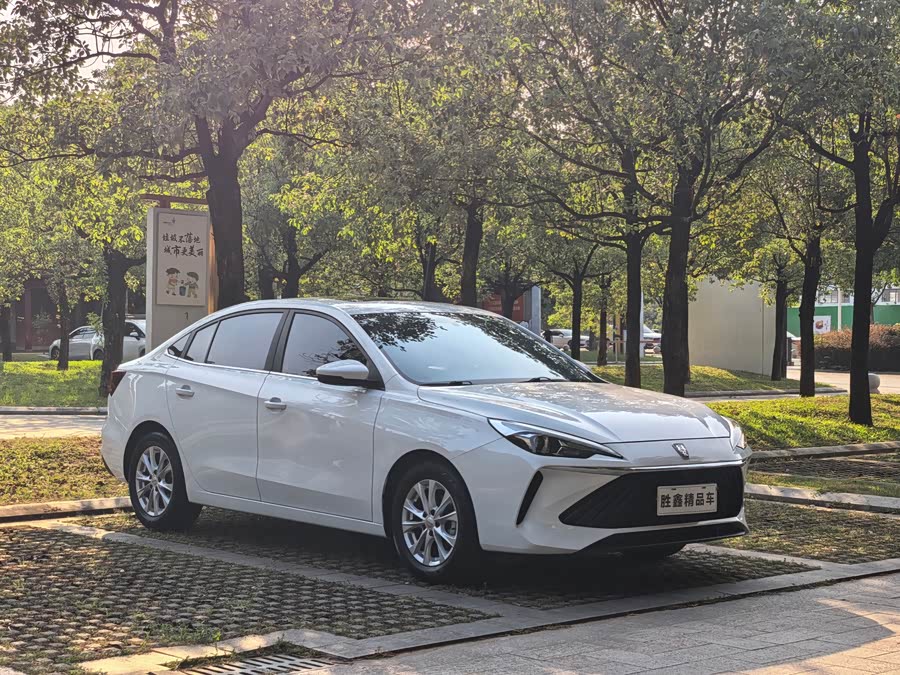 Roewe i5 2023 1.5L Manual Superior - zdjęcie 3