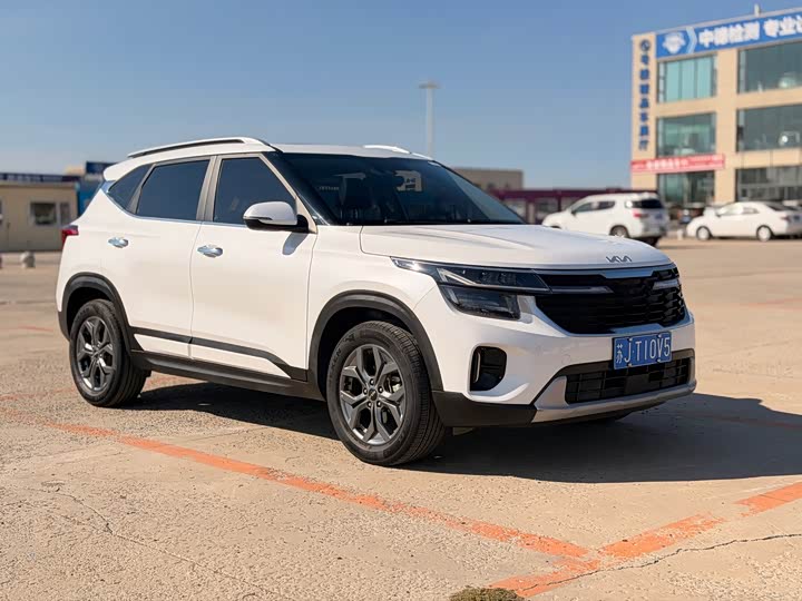 Saitus 2023 1.5L CVT Luxury - zdjęcie 17