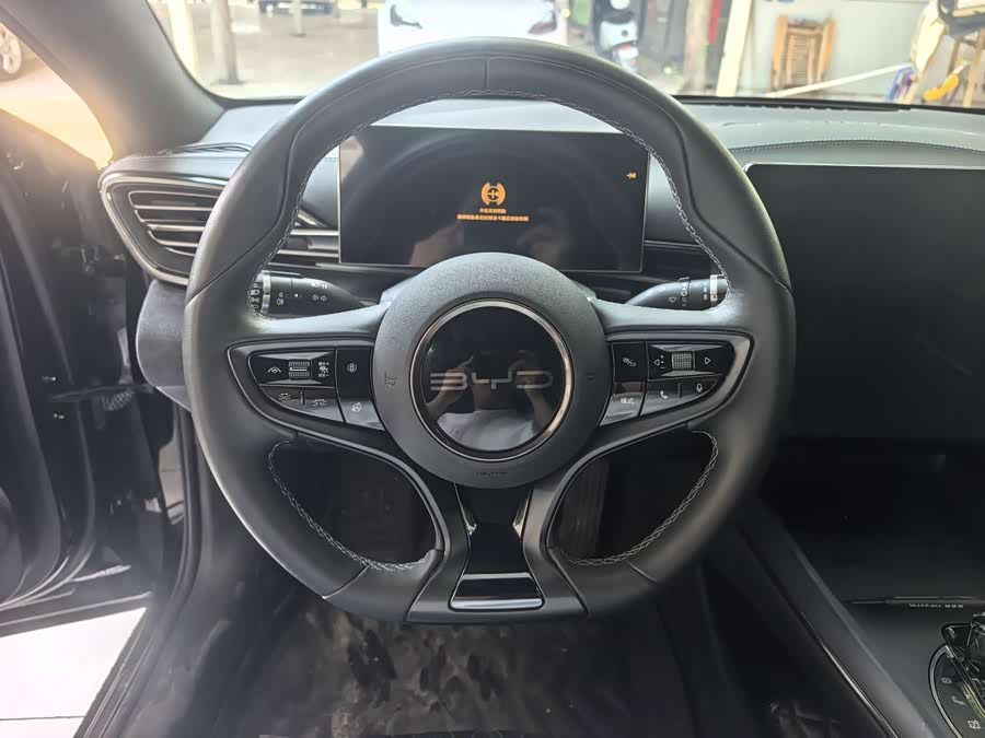 Seal 2023 Champion Edition 550km Premium - zdjęcie 5
