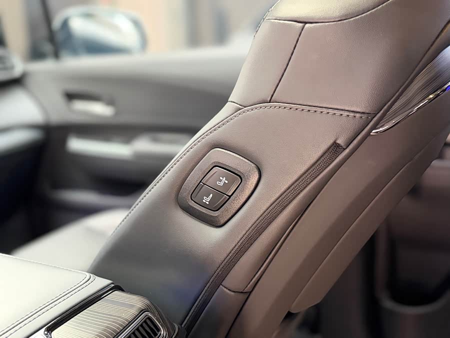 Sienna 2024 2.5L Hybrid 4WD Premium - zdjęcie 11