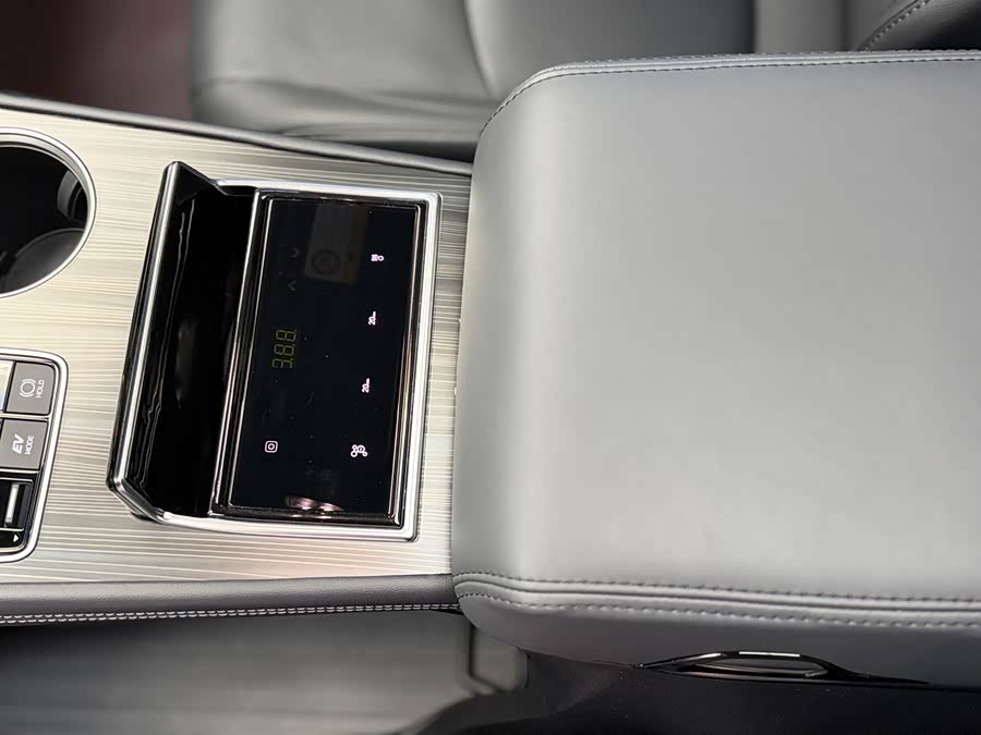 Sienna 2024 2.5L Hybrid 4WD Premium - zdjęcie 7