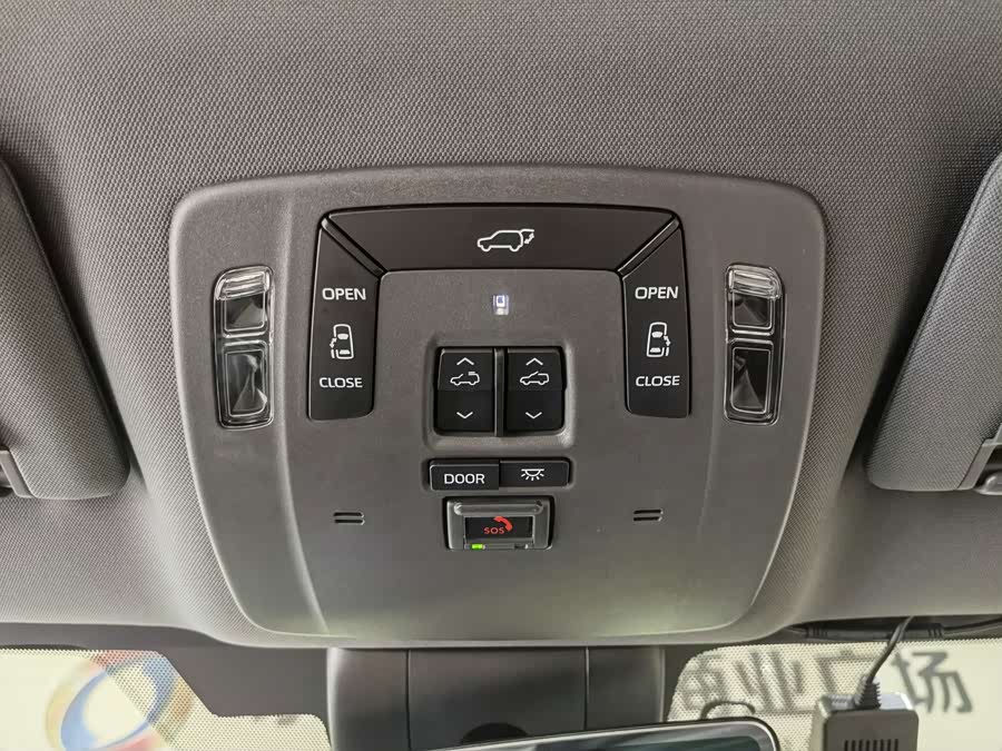 Sienna 2024 2.5L Hybrid Premium - zdjęcie 15