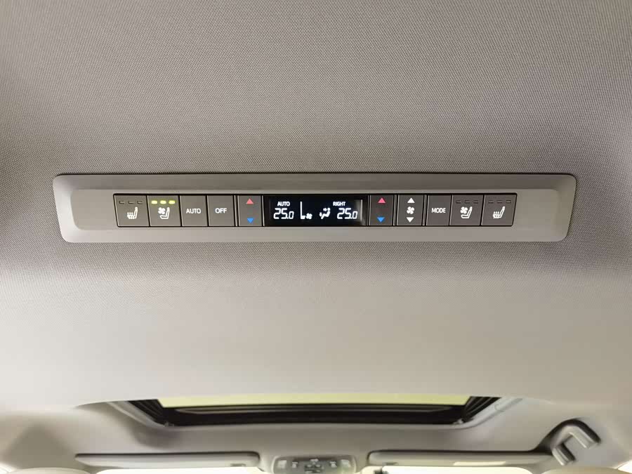 Sienna 2024 2.5L Hybrid Premium - zdjęcie 16