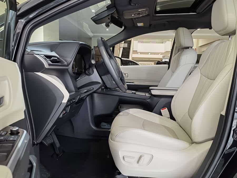 Sienna 2024 2.5L Hybrid Premium - zdjęcie 4