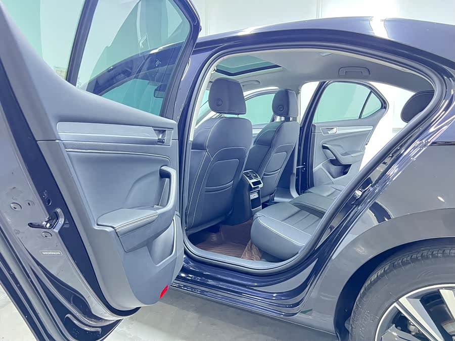 Skoda Superb 2023 TSI280 DSG Luxury - zdjęcie 7