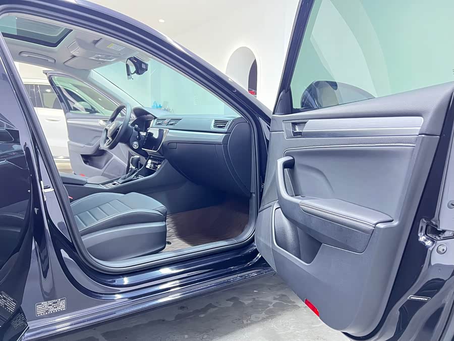 Skoda Superb 2023 TSI280 DSG Luxury - zdjęcie 9