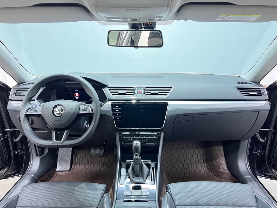 Skoda Superb 2023 TSI280 DSG Luxury - zdjęcie 10