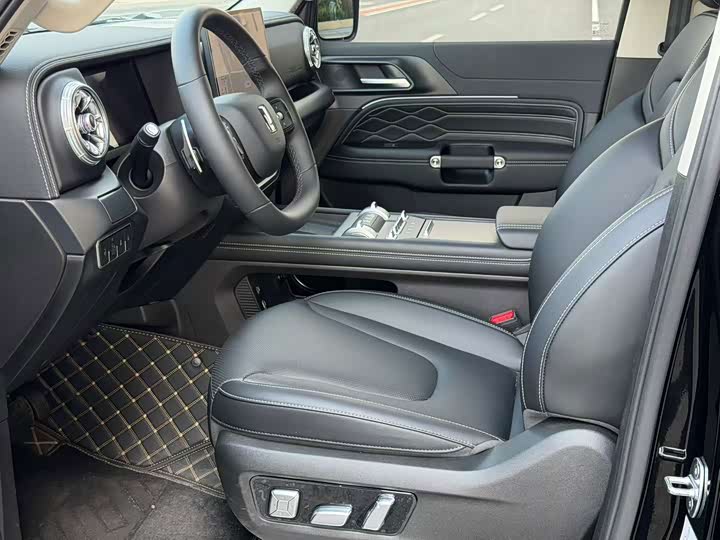 Tank 300 2025 2.0T Gasoline Challenger - zdjęcie 13