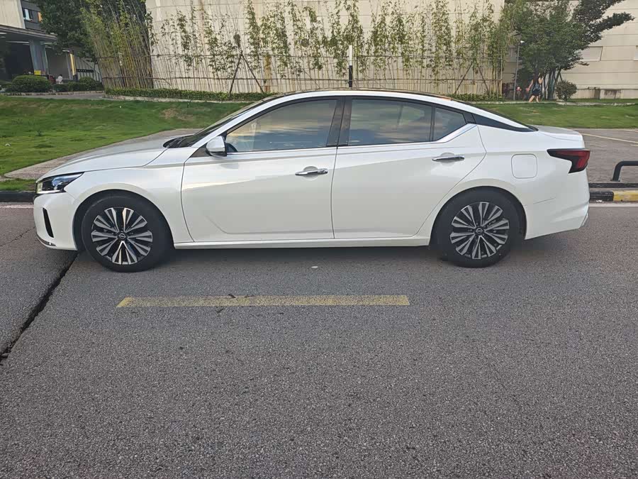 Teana 2022 2.0L XL-TLS Enjoy Edition - zdjęcie 4